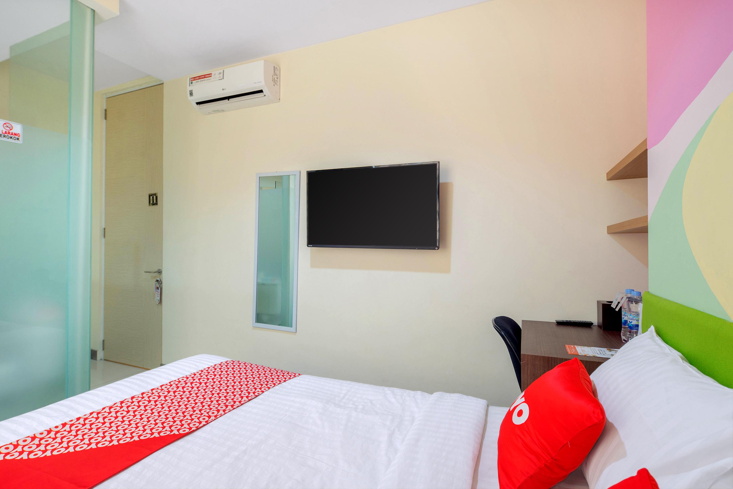 Super Oyo Capital O 1121 Orienchi 2 Hotel Jakarta Buitenkant foto