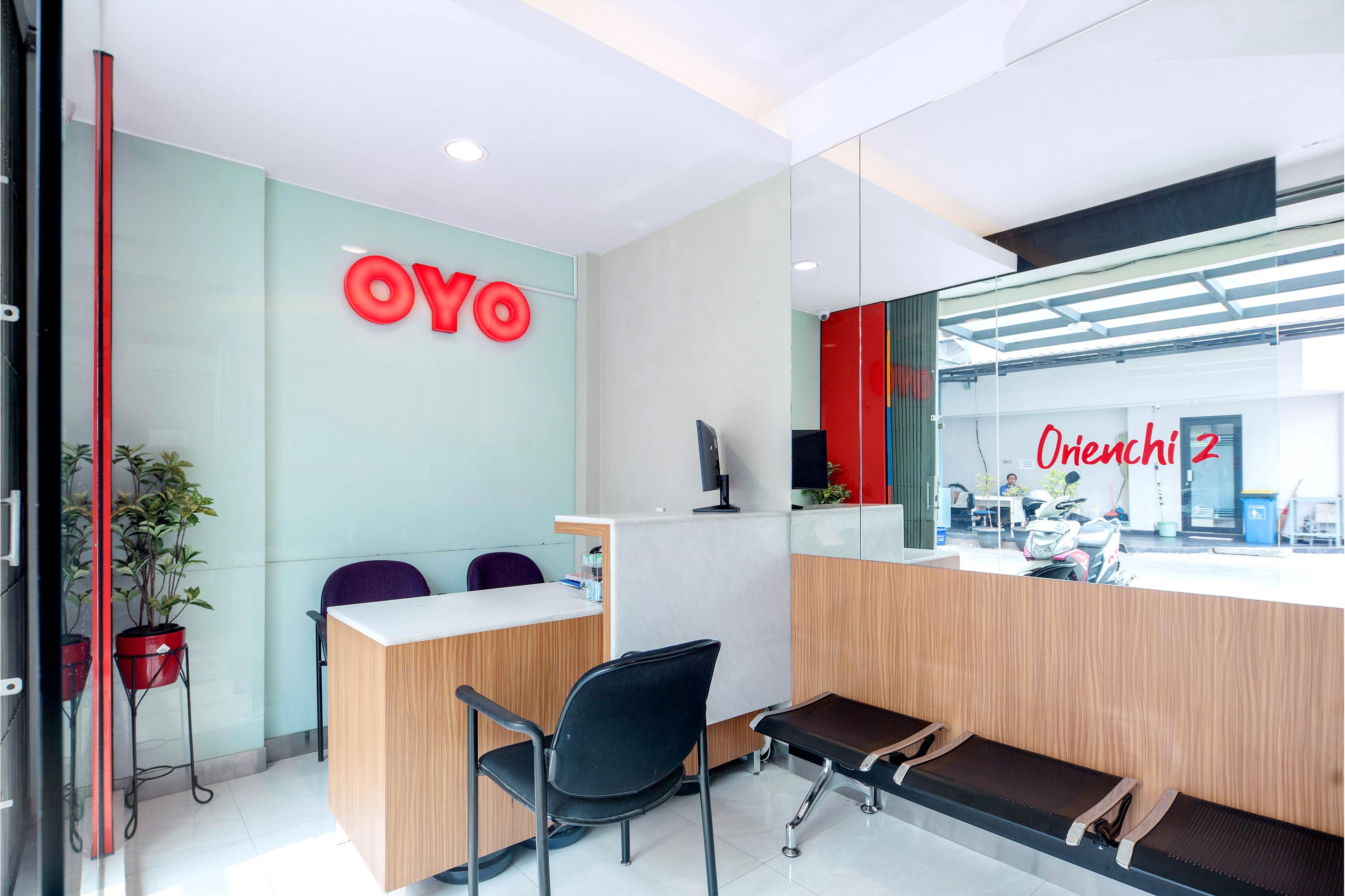Super Oyo Capital O 1121 Orienchi 2 Hotel Jakarta Buitenkant foto