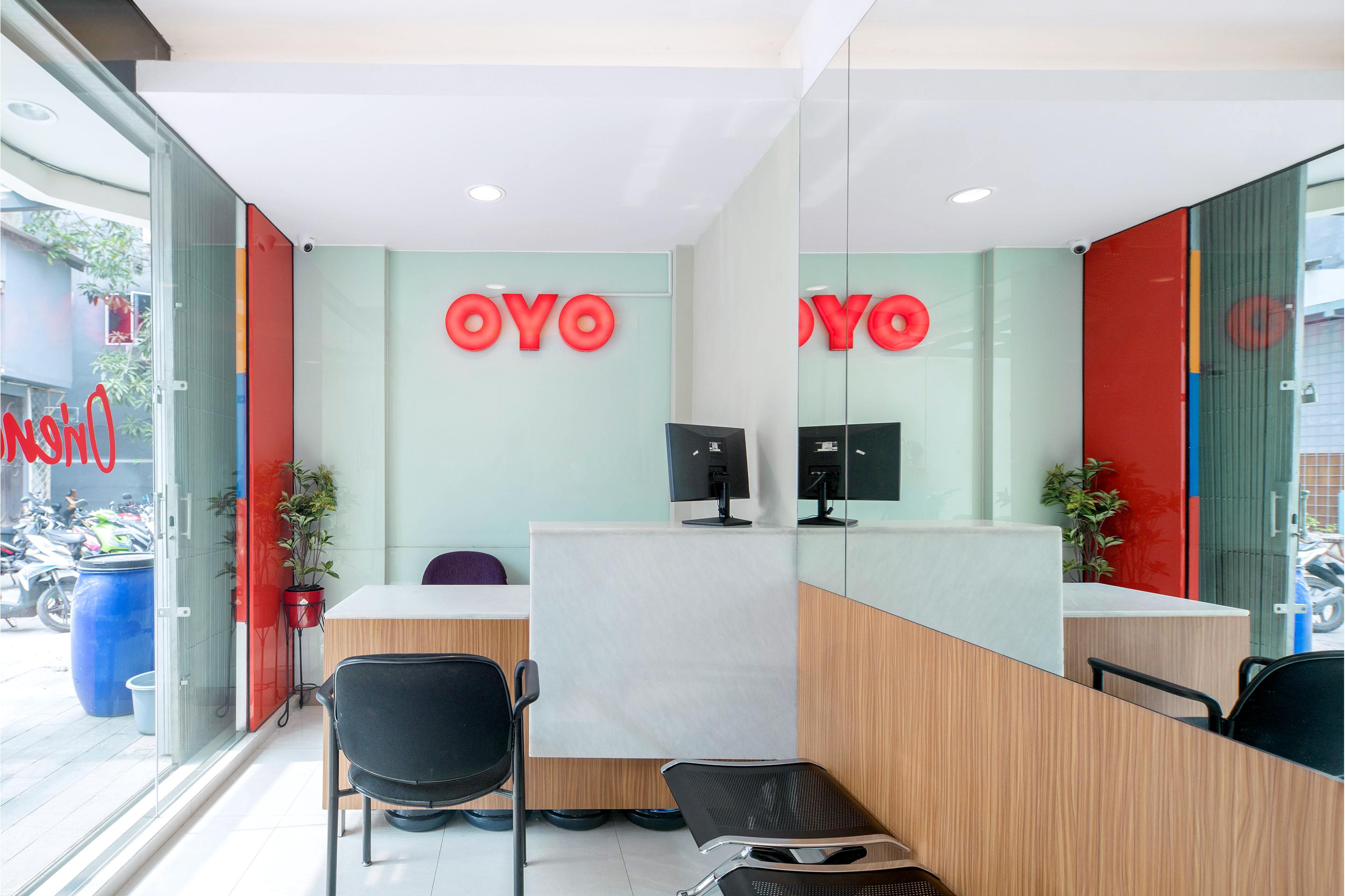 Super Oyo Capital O 1121 Orienchi 2 Hotel Jakarta Buitenkant foto